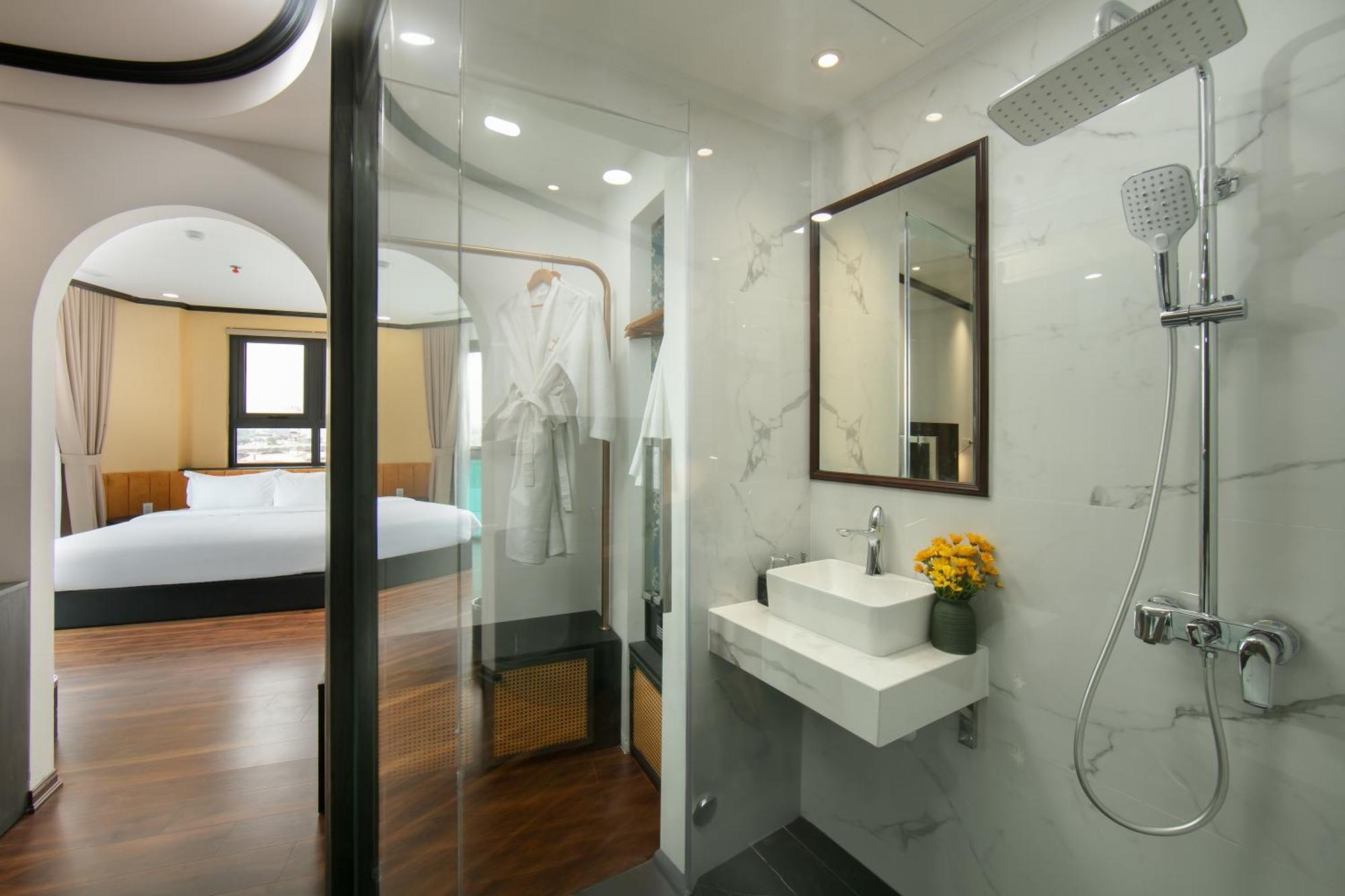 Hanoi Plaza Suite Hotel & Spa ภายนอก รูปภาพ