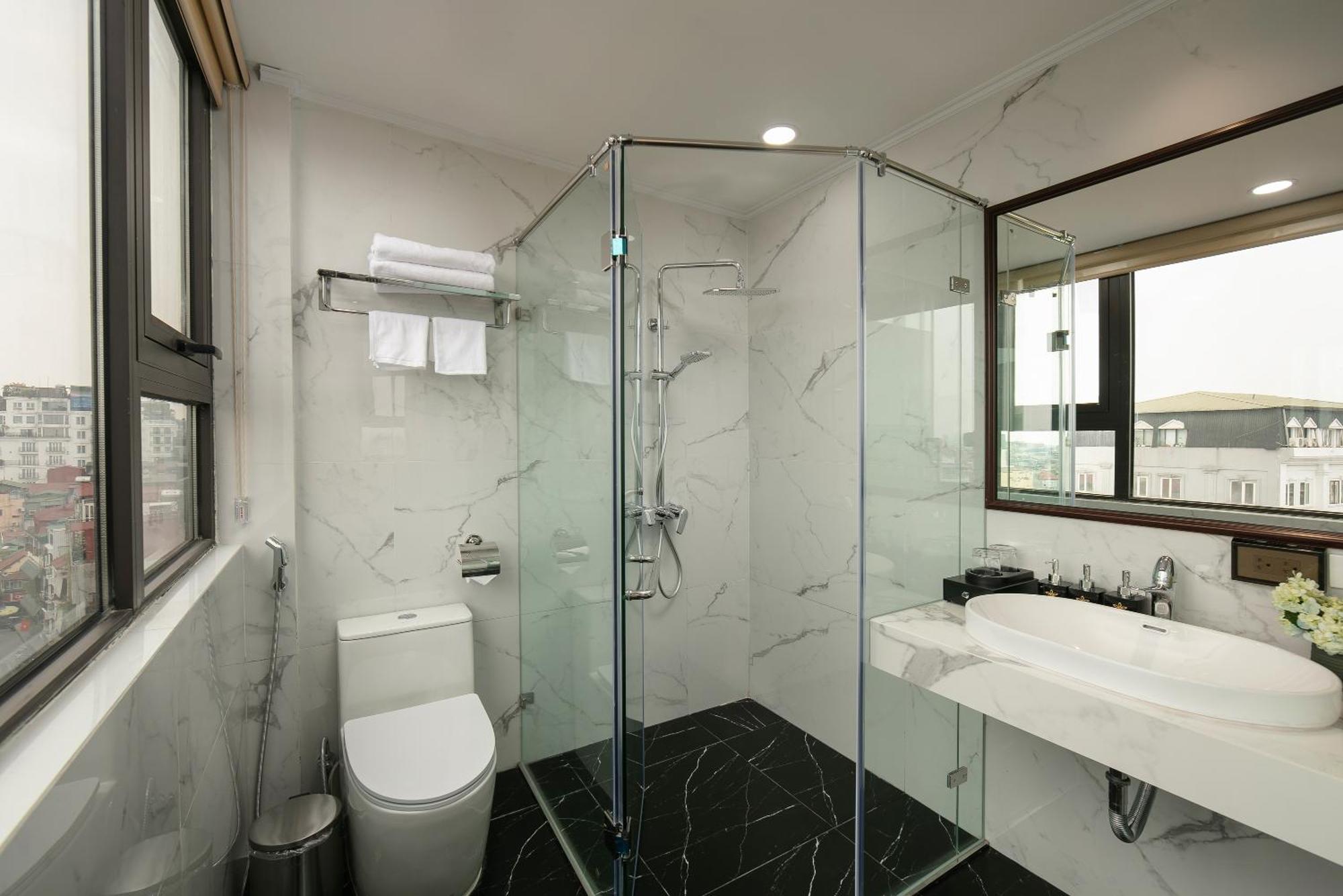Hanoi Plaza Suite Hotel & Spa ภายนอก รูปภาพ