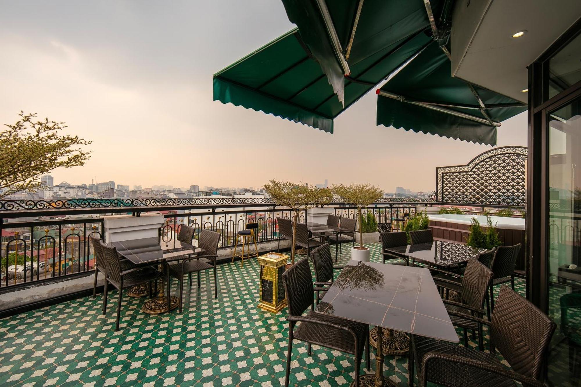 Hanoi Plaza Suite Hotel & Spa ภายนอก รูปภาพ