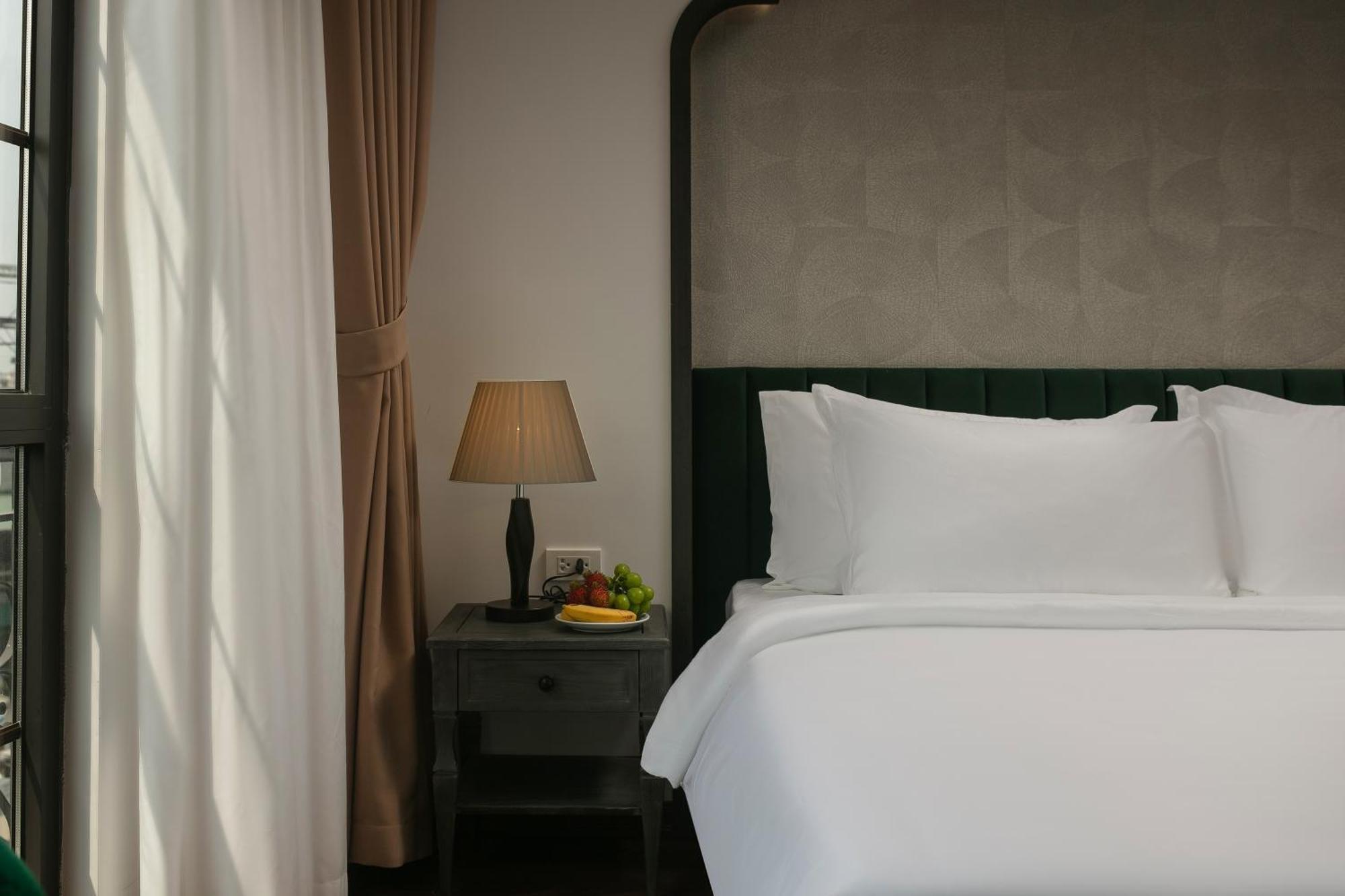 Hanoi Plaza Suite Hotel & Spa ภายนอก รูปภาพ